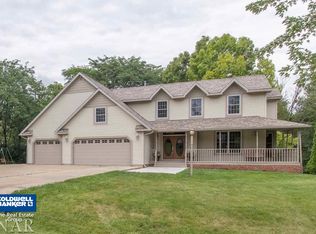 19432 Mallingham Way, Bloomington, IL 61705