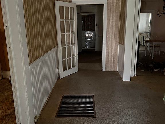 4th image of 1811 Cooper Ave