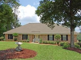12 Cottonwood Dr, Hattiesburg, MS 39402