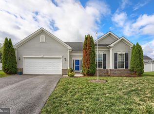 15621 Camden Dr N, Greencastle, PA 17225