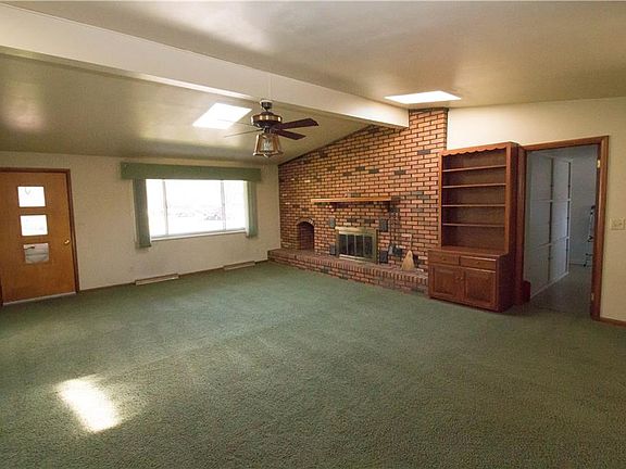 4th image of 4127 Rosehill Dr