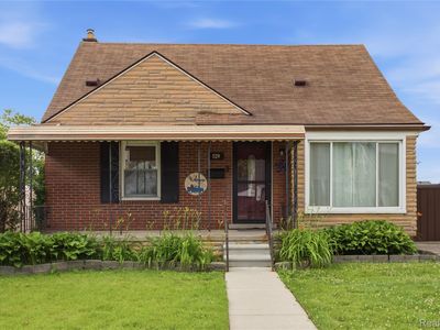 529 Champaign Rd, Lincoln Park, MI, 48146