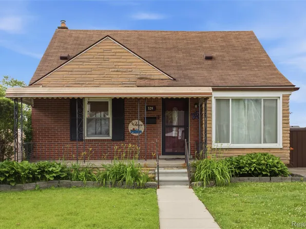 529 Champaign Rd, Lincoln Park, MI 48146