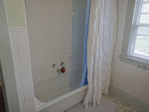 Full Bath