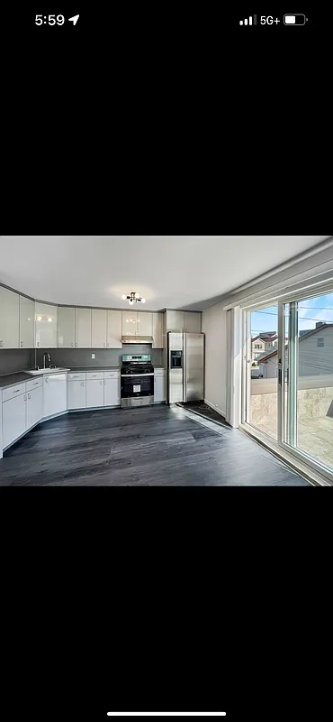 3 bed, 1.0 bath, 1200 sqft, $3,000 — Photo 1