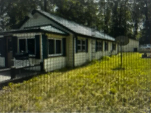 6328 Maple St, Gladwin, MI 48624