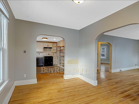 5th image of 2601 Emerson Ave S #1117
