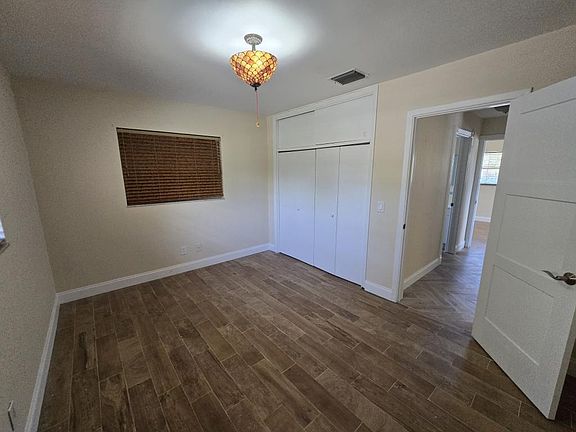 5th image of 2887 Bel Forest Dr