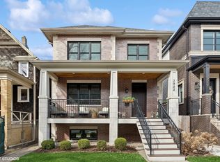 3922 N Bell Ave, Chicago, IL 60618