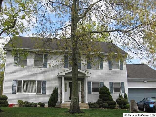1st image of 207 Pine St