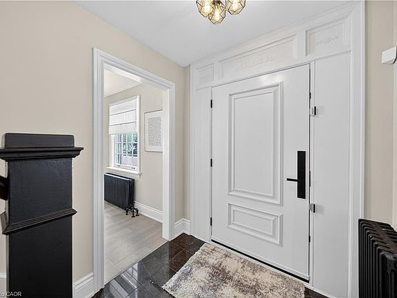 3rd image of 24 Peel Ave