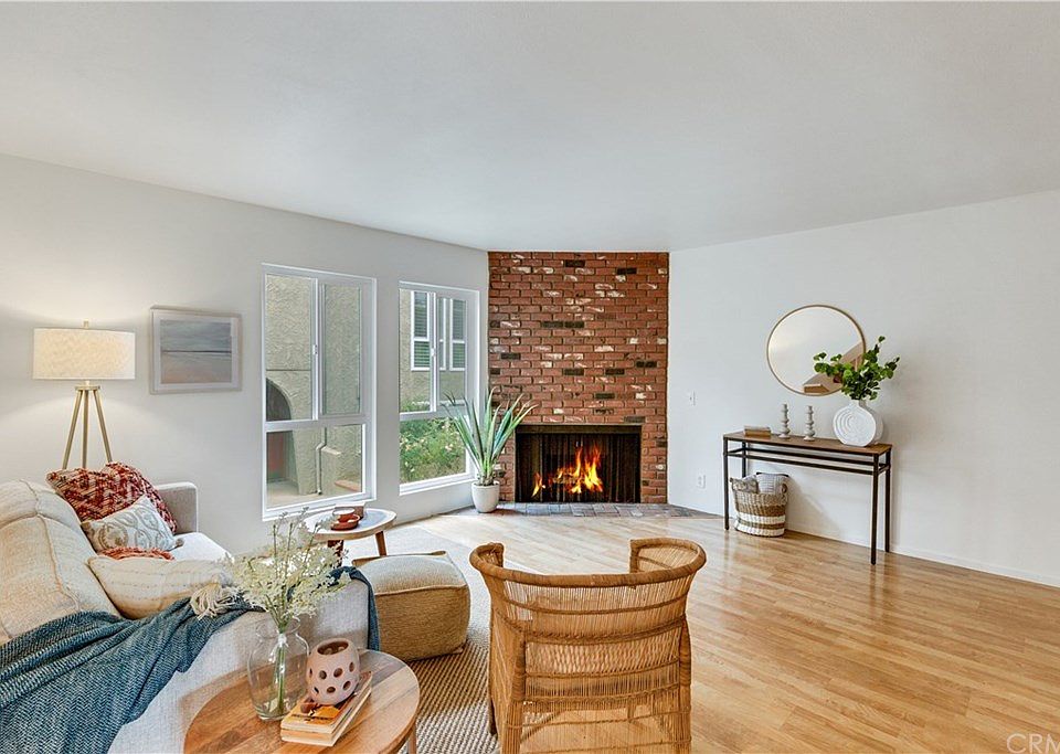 1st image of 2976 Avenel Ter #10