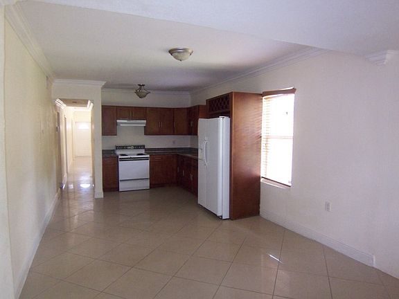 5th image of 2861 NW 12th Ct