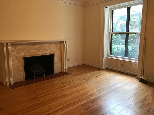 329 State St Photo 1