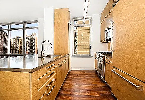 5th image of 333 E 91st St APT 14A