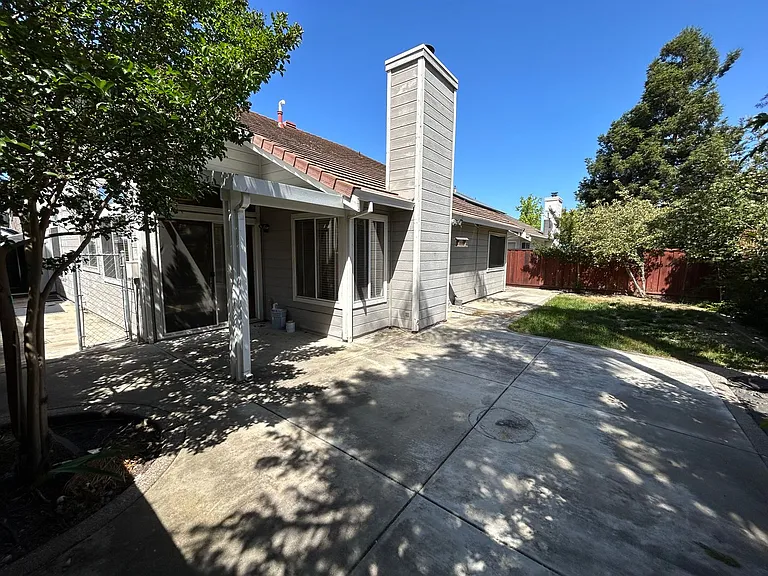 580 Creekwood Ct — Photo 18