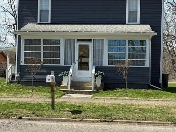 425 N Main St, Magnolia, OH 44643