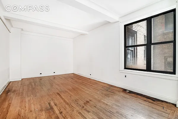 Rented by Compass | media 14