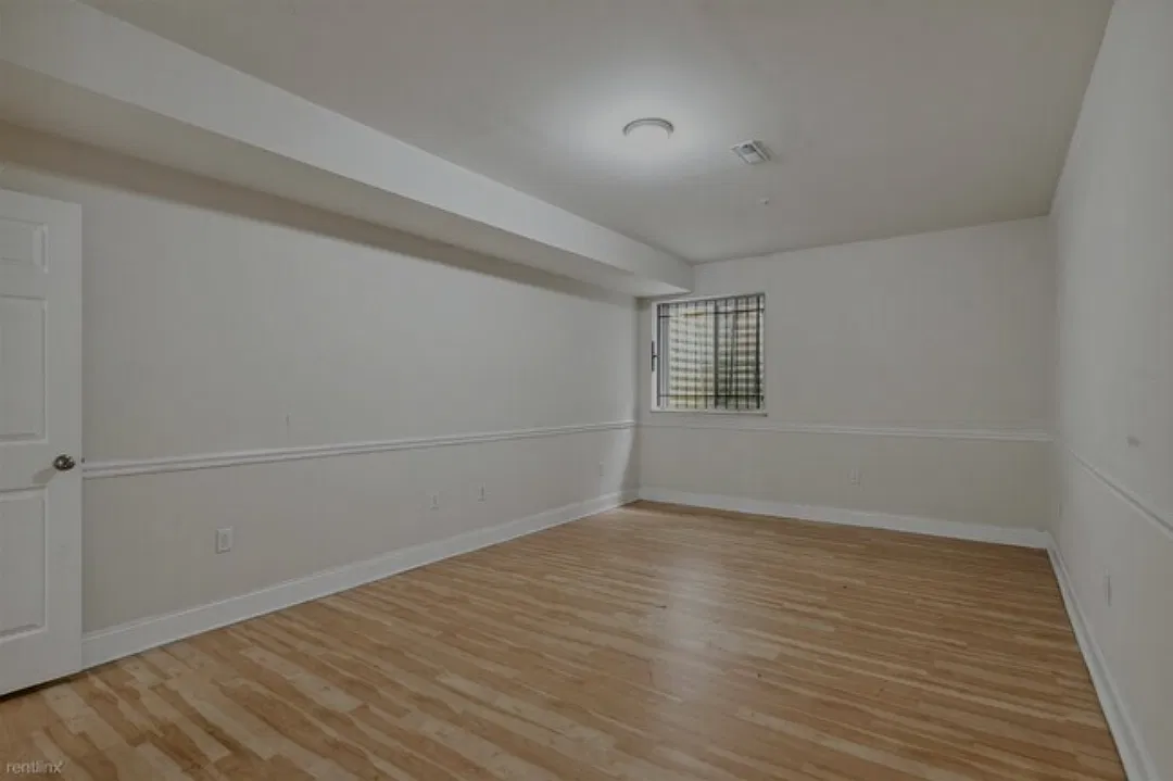 4 bed, $1,750 — Photo 3
