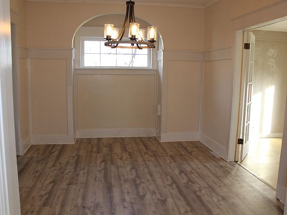 4th image of 105 21st St