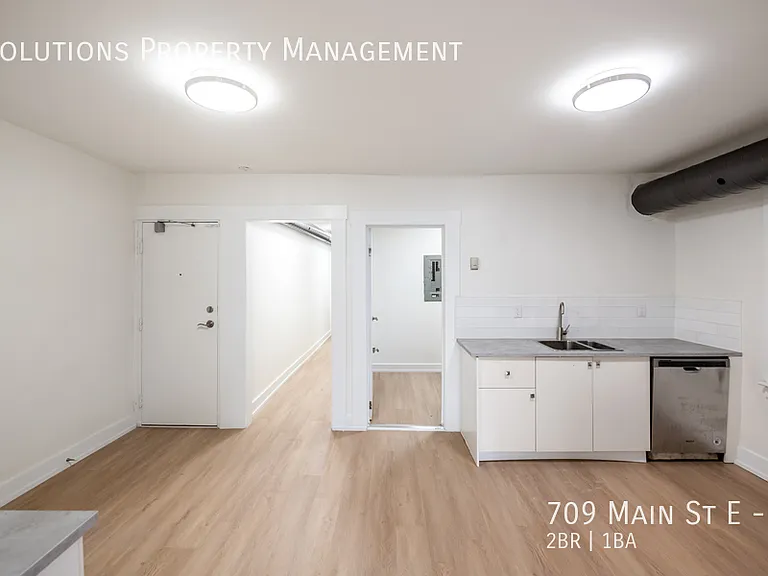 709 Main St E #4 — Photo 13