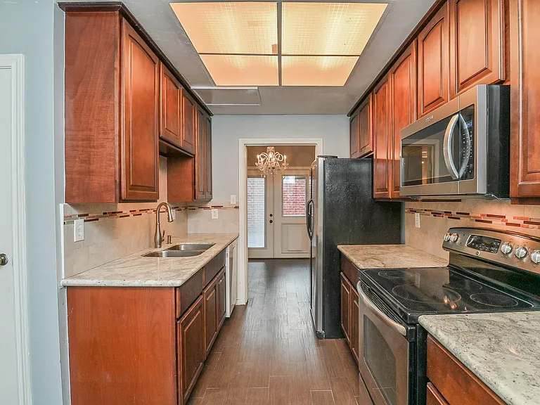 7447 Cambridge St #77 — Photo 5