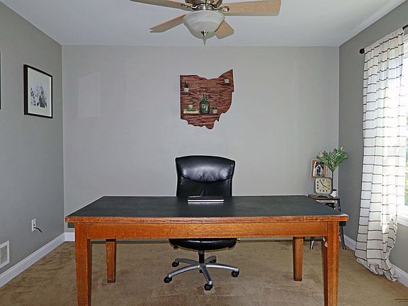 5th image of 981 Kentucky Cir