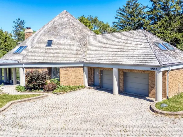 5933 S Cass Ave, Westmont, IL 60559