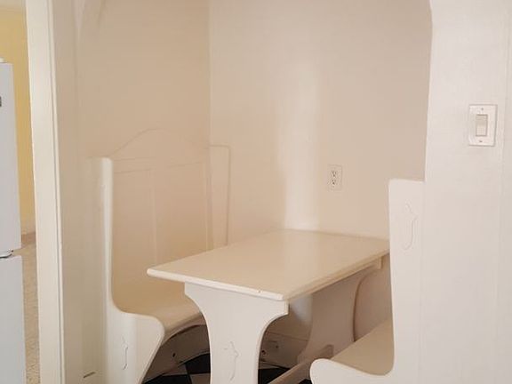 4th image of 1335 E 2nd St APT 6