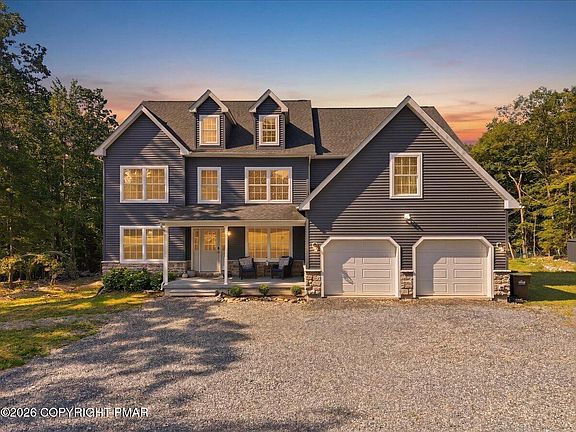 3rd image of 116 Red Bud Ln
