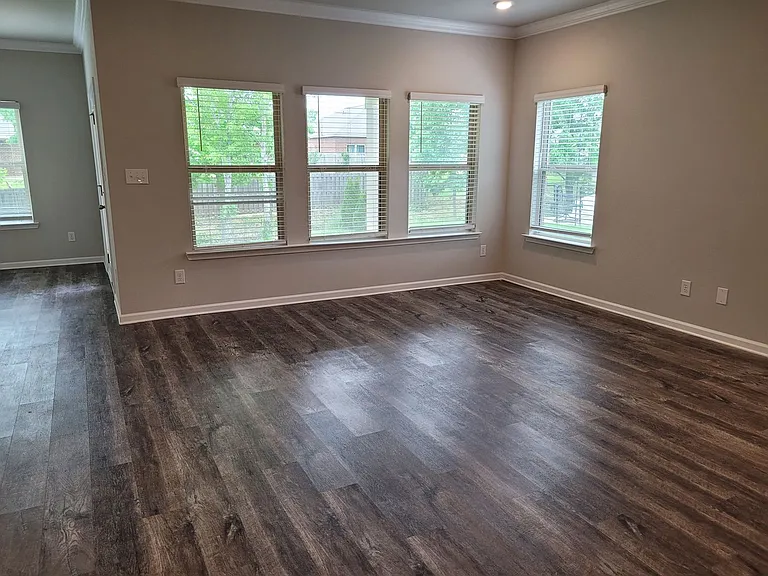 322 Ivyleaf Dr NW — Photo 3