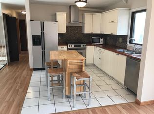 1743 Hickory Hill Dr, Saint Paul, MN 55122