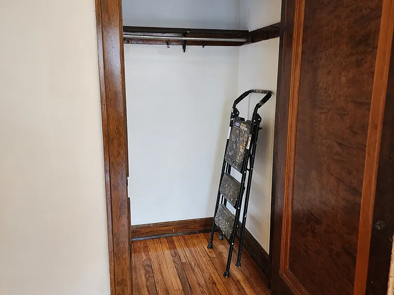 1615 W Canfield St #207 — Photo 17