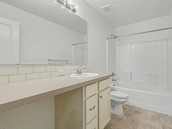 3rd image of 16850 Bethany Ave