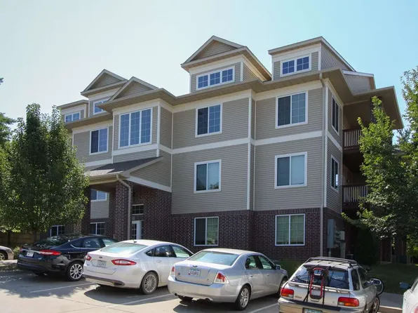 1820 W Benton St #103, Iowa City, IA 52246