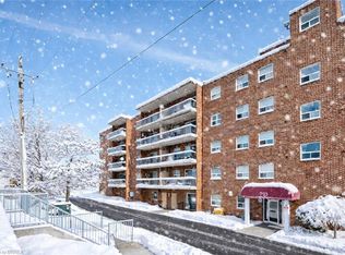 793 Colborne St #207, Brantford, ON N3S 7J3