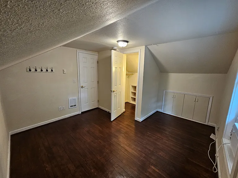6306 SW 30th Ave — Photo 25