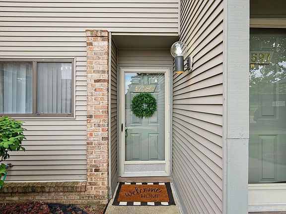 3rd image of 42595 Lilley Pointe Dr #89