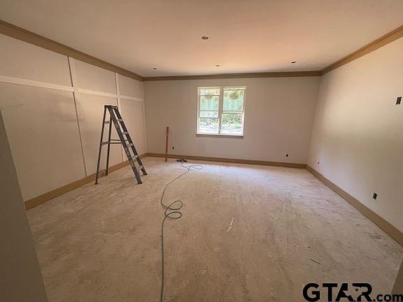 5th image of 14517 Woodland Creek Dr