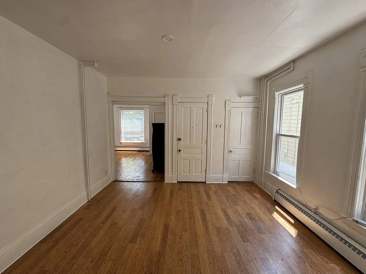 2 bed, 1000 sqft, $1,490 — Photo 4
