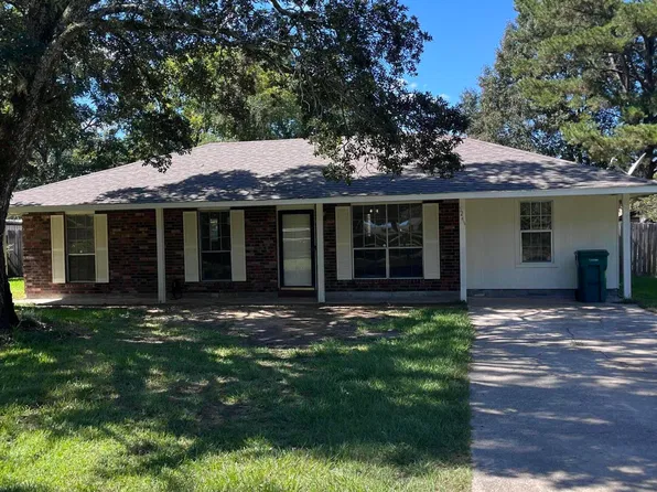 5243 Teri St, Zachary, LA 70791