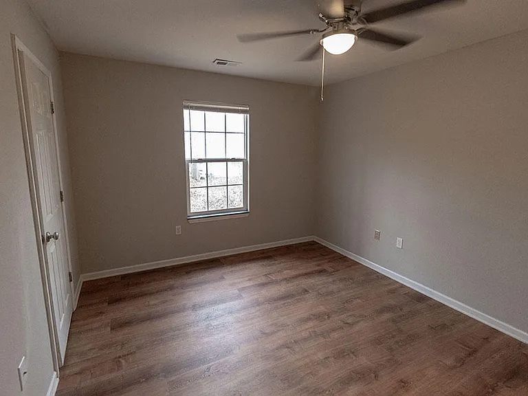 1323 Godas Dr — Photo 14
