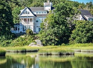 21 Bow St, Cohasset, MA 02025