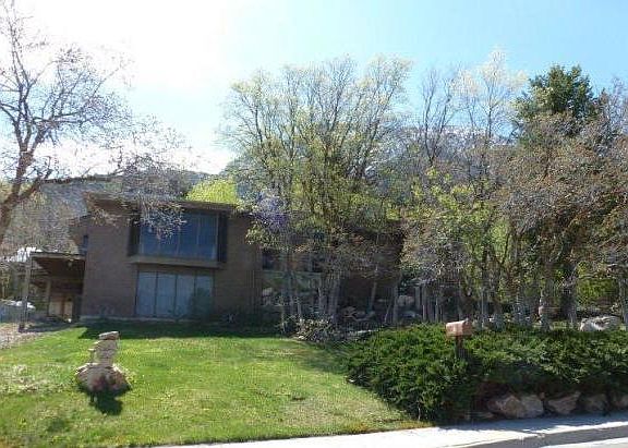 2nd image of 4425 S Covecrest Dr