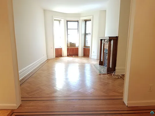Rented by EXR | media 1