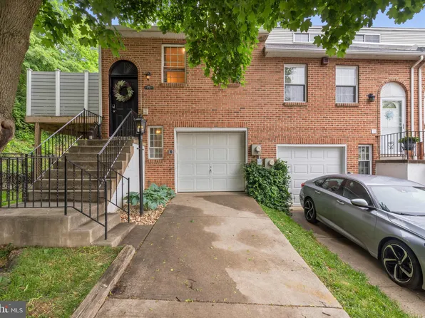 3701 Barner Pl, Philadelphia, PA 19114