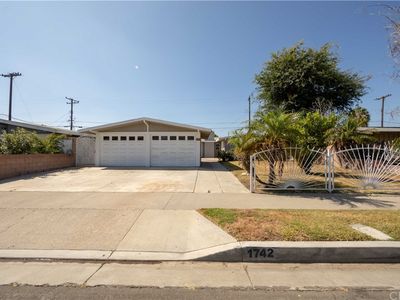 1742 E Chelsea Dr, Anaheim, CA, 92805