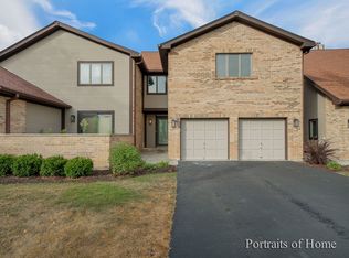 1789 Monterey Ct, Hoffman Estates, IL 60169