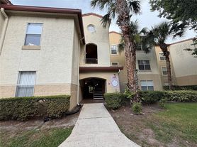 827 Camargo Way