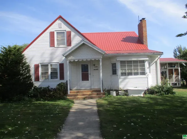 320 Main St, Aurelia, IA 51005